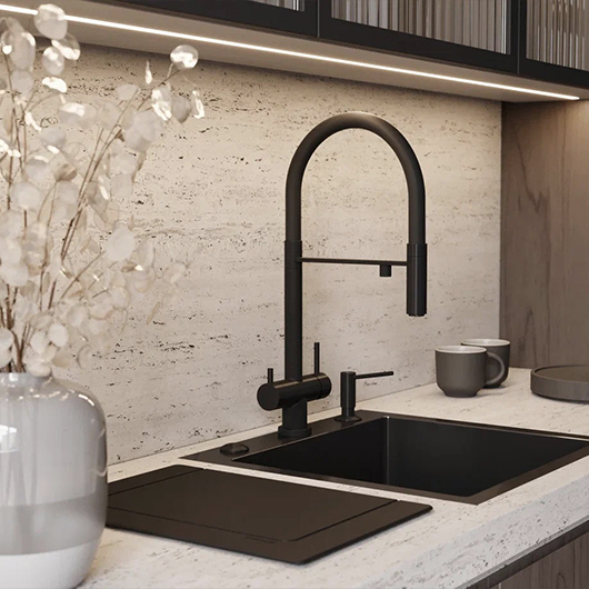 Дозатор Omoikiri OM-02-P BL черный (4975018)